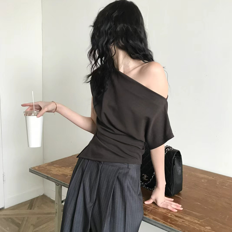 Elegant One-Shoulder Design Se - Lifestyle Of Korean avaliação e preço