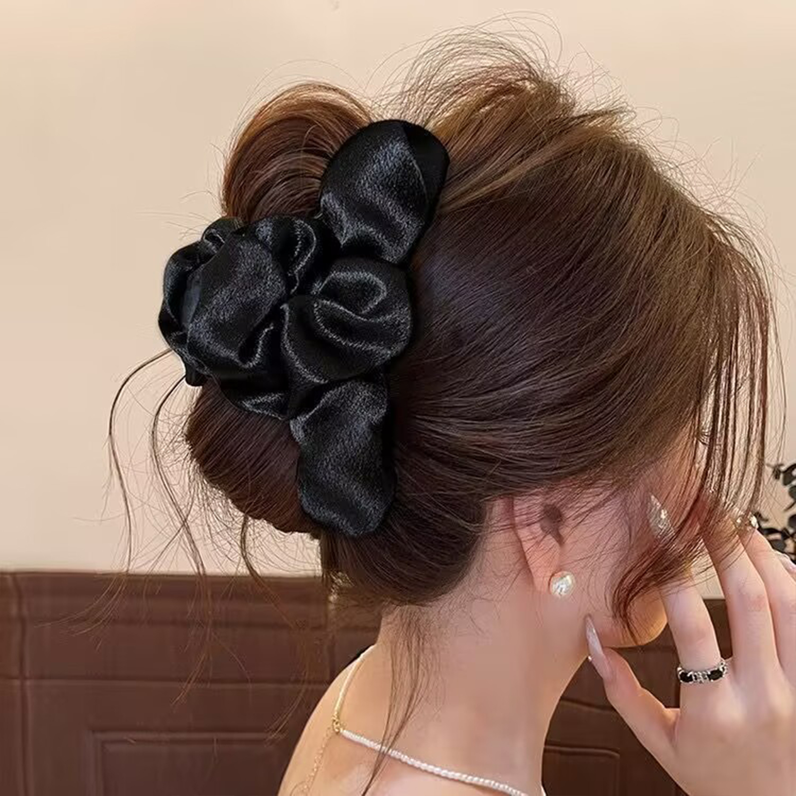 Large Satin Hair Claw Korean S - Korean Daily Lifestyle avaliação e preço
